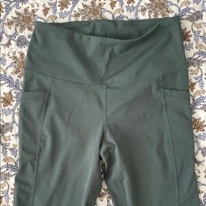 Green High-Waisted Leggings